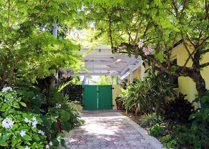 Almond Tree Inn - Adults Only